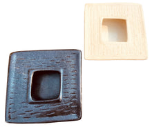 Load image into Gallery viewer, Hand cutwork Ashtrays